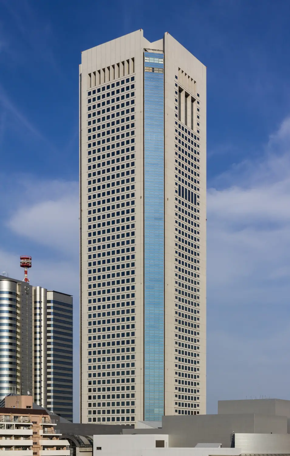 東京オペラシティ コンサートホールの外観