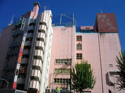 ロサ会館の外観