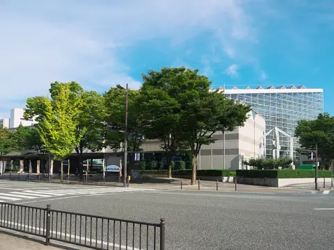 とりぎん文化会館の外観