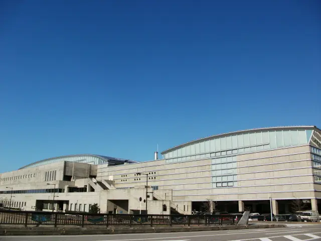 YKK AP ARENA(富山市総合体育館)の外観