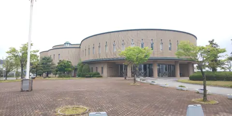 高岡テクノドームの外観
