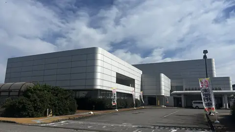 テクノホールの外観