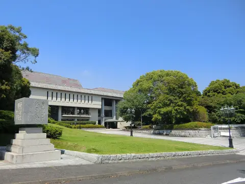 周南市文化会館の外観